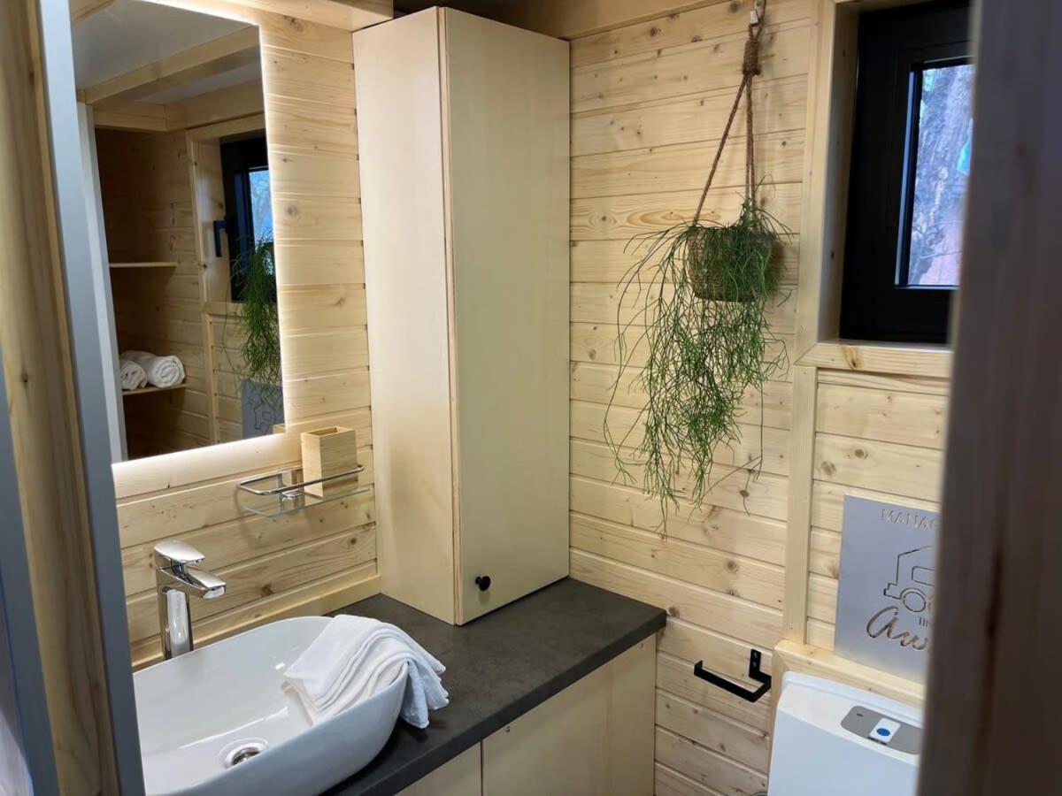 Vila Lisi Grun Tiny House By Tiny Away Sattledt Exteriér fotografie