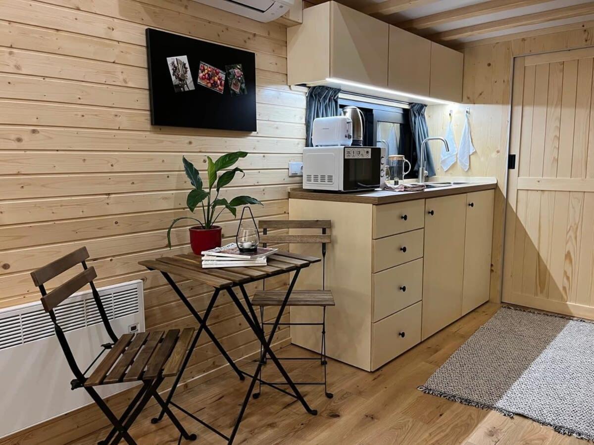 Vila Lisi Grun Tiny House By Tiny Away Sattledt Exteriér fotografie