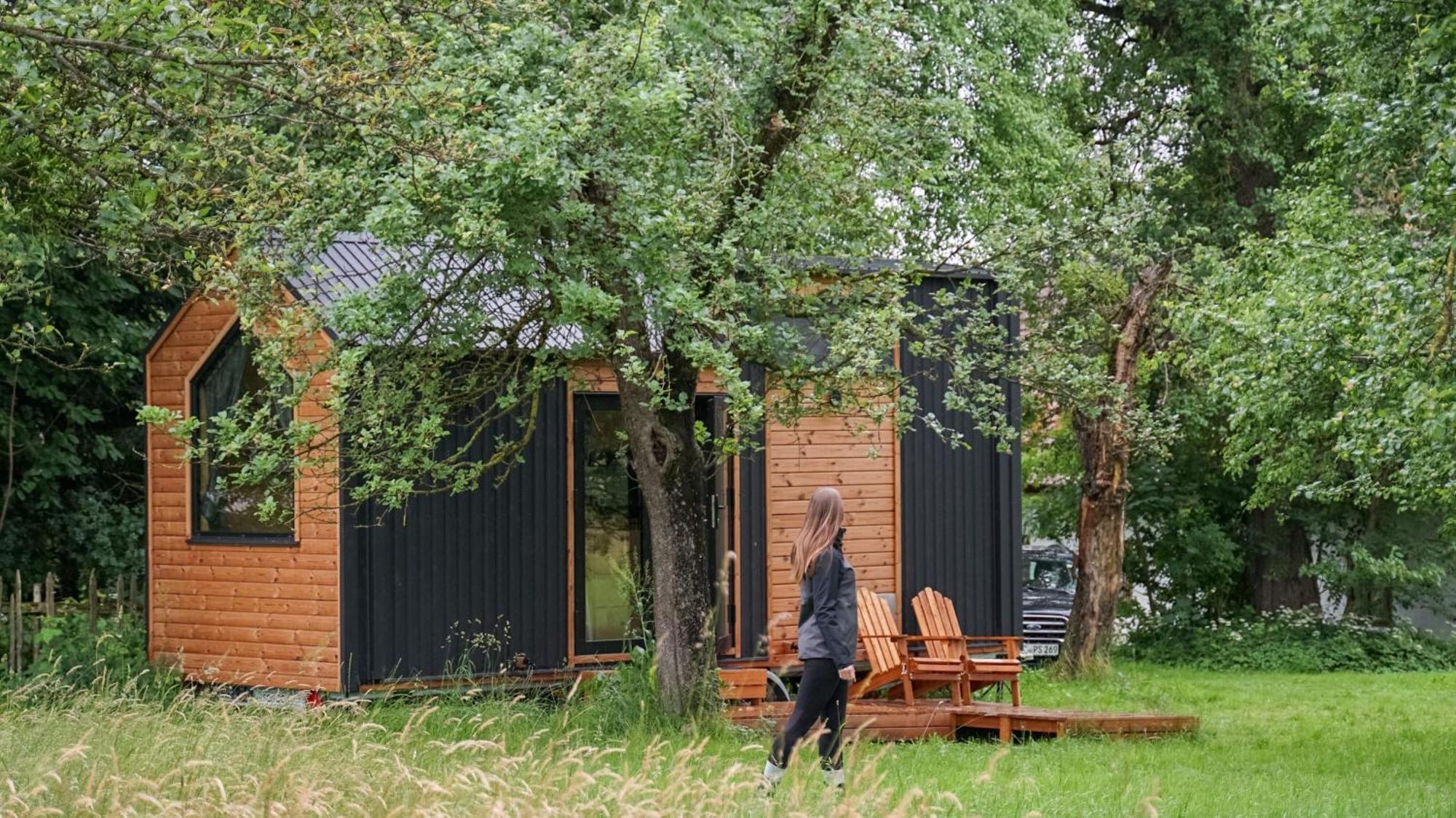 Vila Lisi Grun Tiny House By Tiny Away Sattledt Exteriér fotografie